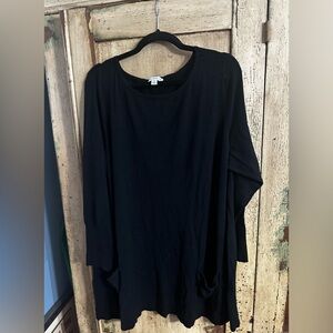 3X Susan Graver Black lightweight sweater Tunic Top with pockets